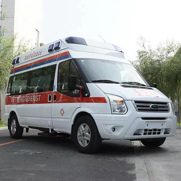 措勤行动不便者长途救护车租赁：安全转运的核心注意事项​