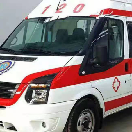 措勤非急救护送病人转院租赁救护车的优缺点对比